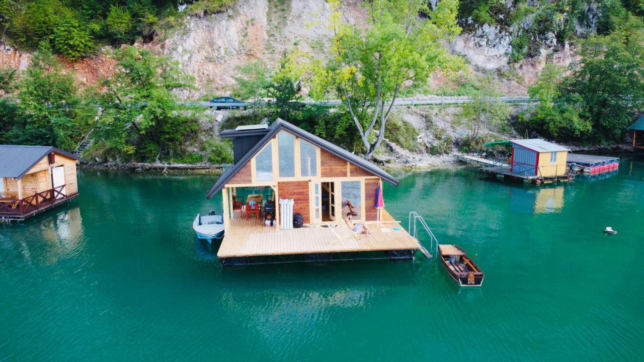 Lake House Perucac Rastiste Extérieur photo