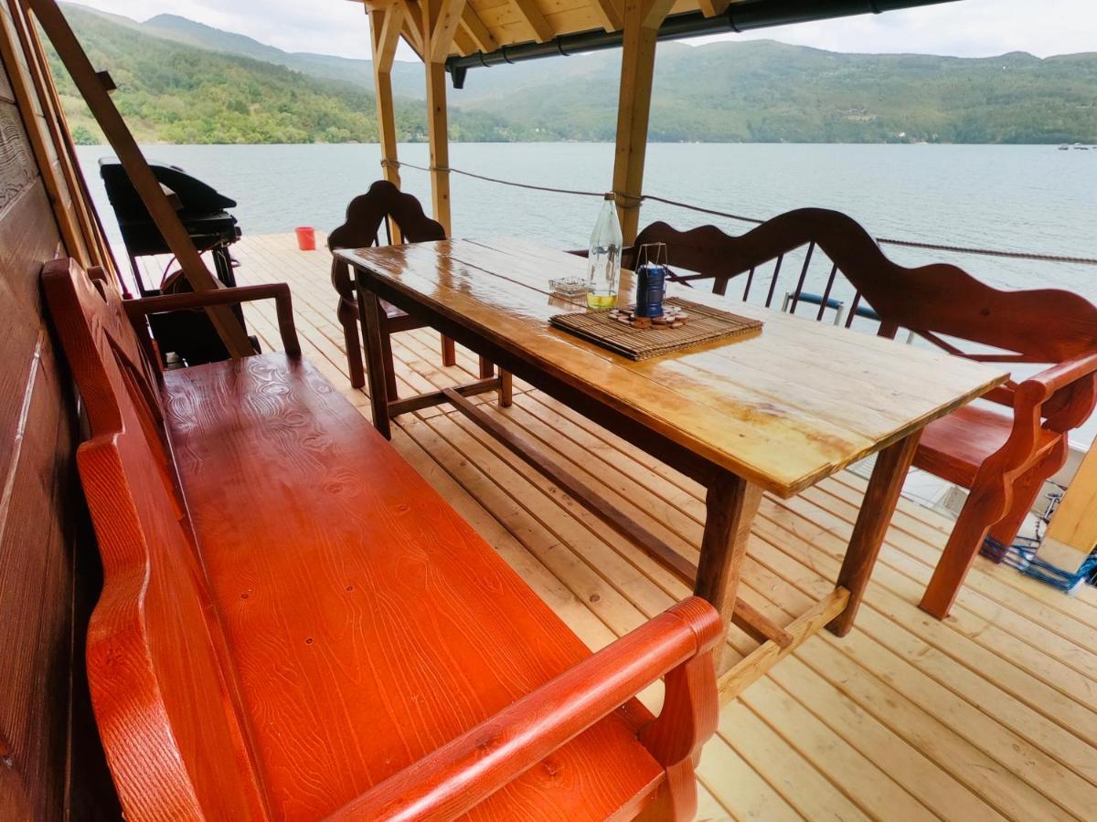 Lake House Perucac Rastiste Extérieur photo