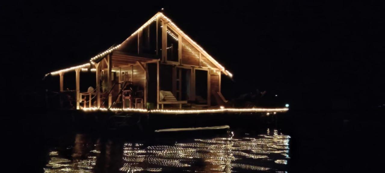 Lake House Perucac Rastiste Extérieur photo
